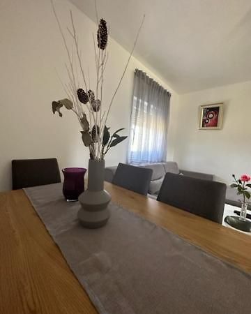 Holiday Home Lavanda プーラ エクステリア 写真