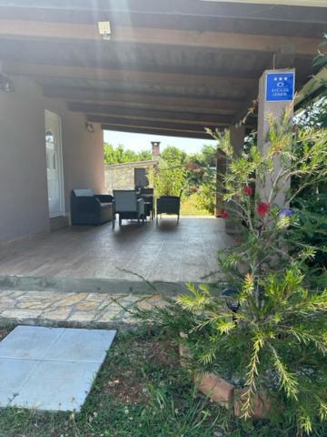 Holiday Home Lavanda プーラ エクステリア 写真